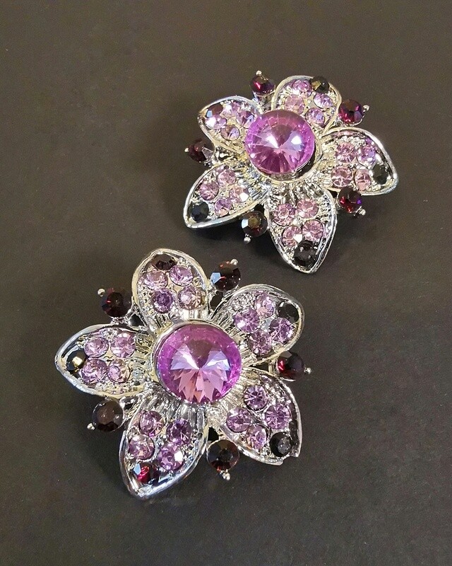 Mindbody Amethyst Flowers Brooch Mindbody Amethyst Flowers Brooch