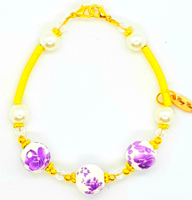 Bracelet & Face Mask Extender Dual Function (Chaewon - Tensha Pearl Beads) Bracelet & Face Mask Extender Dual Function (Chaewon - Tensha Pearl Beads)