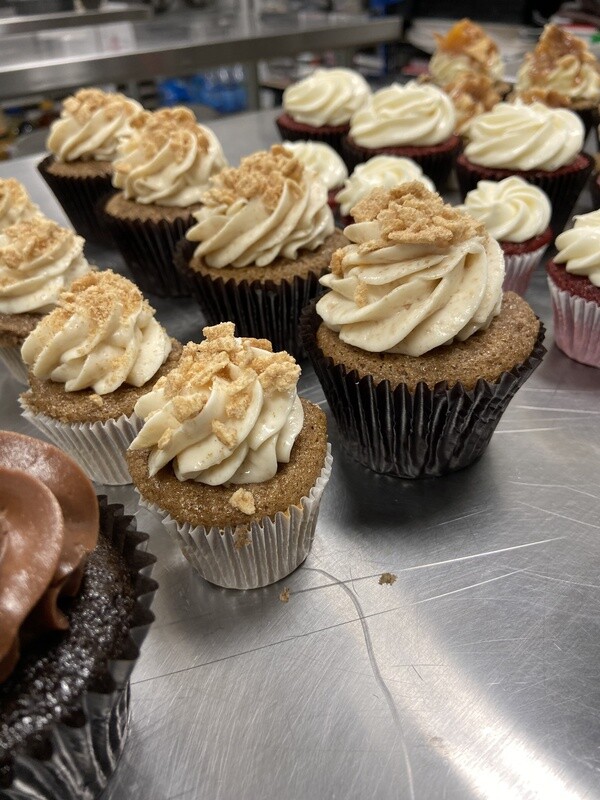 2 Dozen Mini Cupcakes