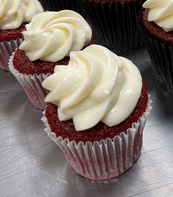 2 Dozen Mini Cupcakes