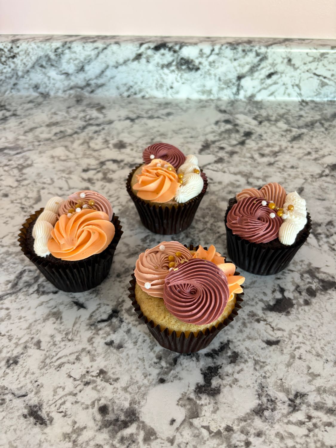 1 Dozen Thanksgiving Cupcakes