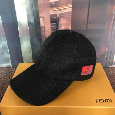 FENDI hat. Black