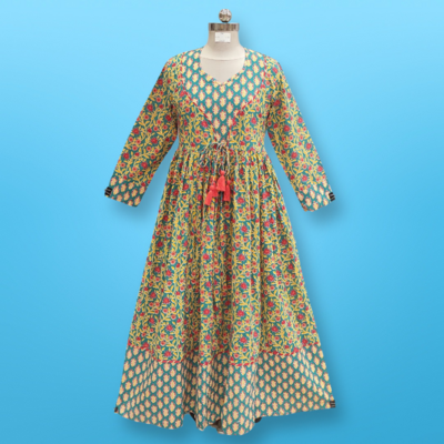 Zaria Dress 150 AED
