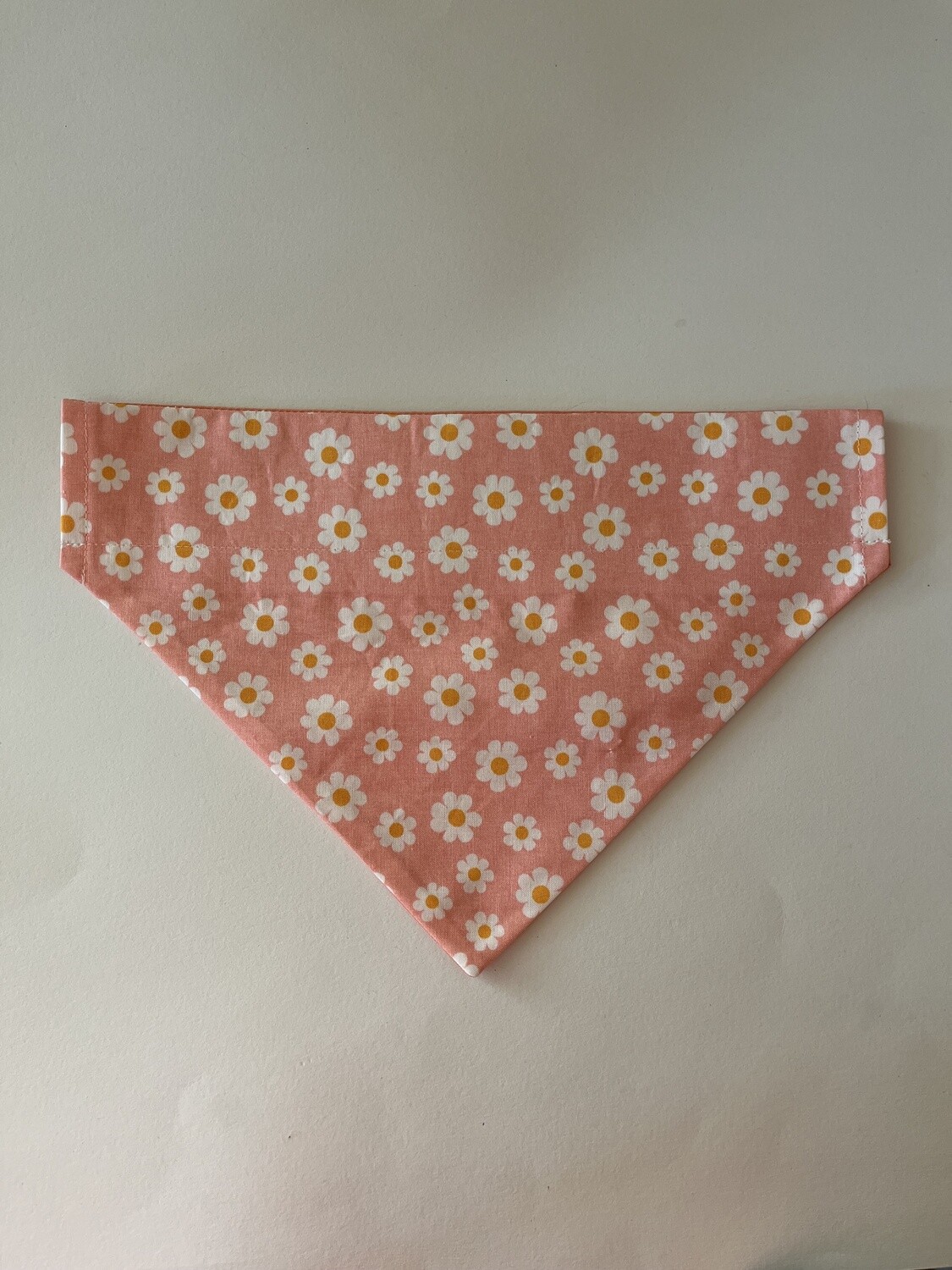 pink daisy bandana