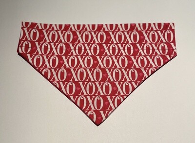 XOXO bandana