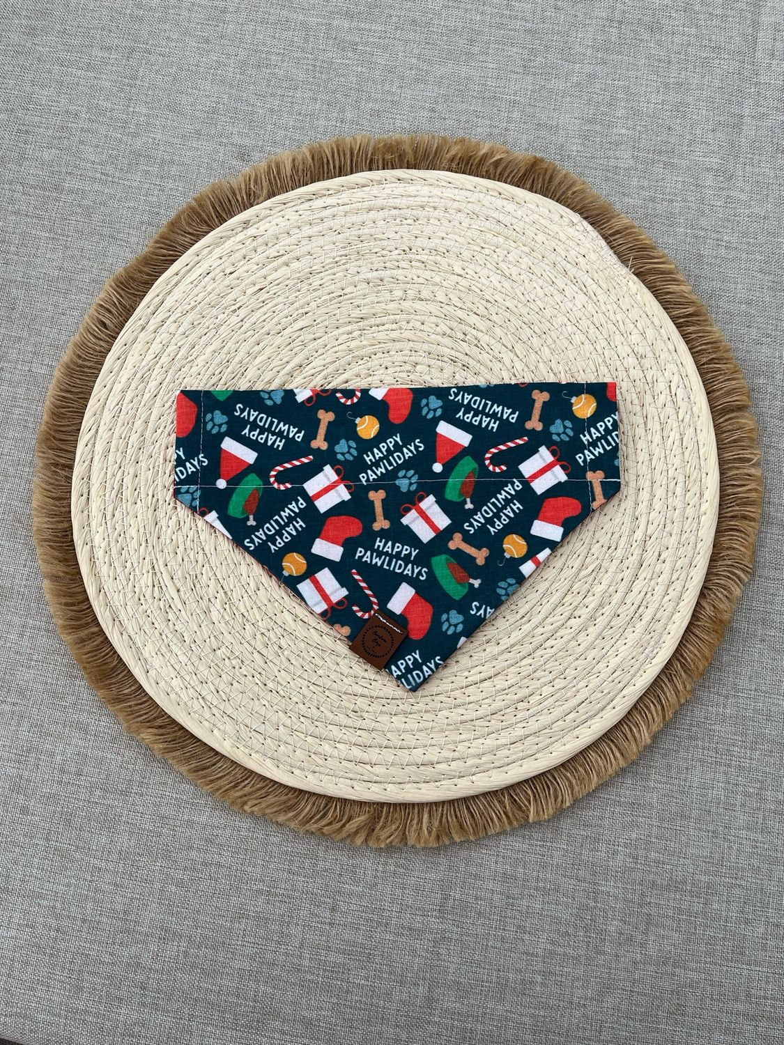 Happy Pawlidays bandana