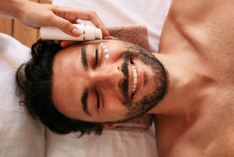 Tractament masculí REJOVENIDOR productor de col.lagen