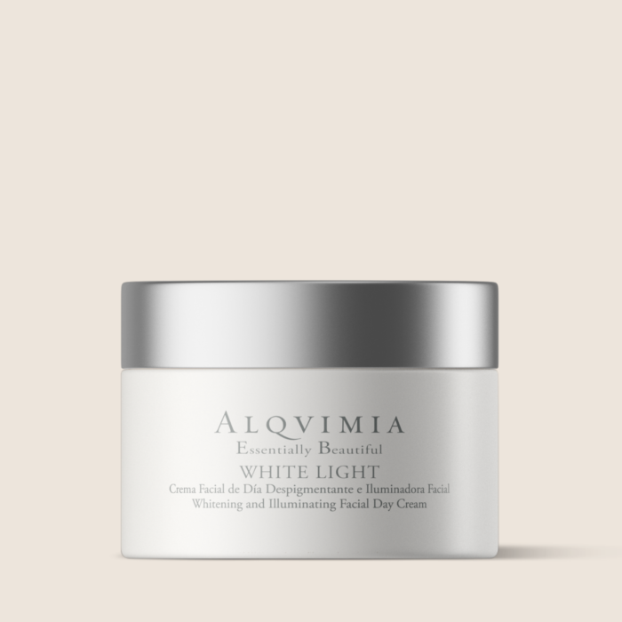 Crema despigmentant i il.luminant WHITE Light ☀️ facial de dia  50ml