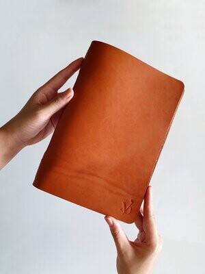 Single Binder Leather Cover (Refillable Unbound Sketchbook / Journal / Notebook) - standard A4 paper inserts