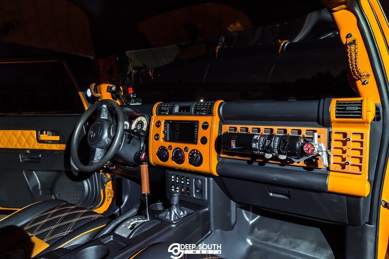 FJ Cruiser Off-Road Flat Dash Panel Two-Part Kit