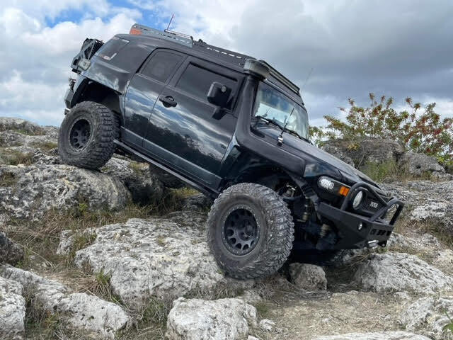Roof rack Backbone- 6 Cross bars Fairing