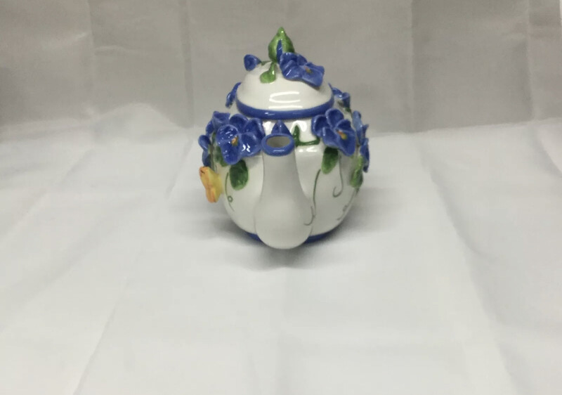 BURTON &amp; Burton PURPLE PANSY TEAPOT Applied 3-D Flowers &amp; Butterflies