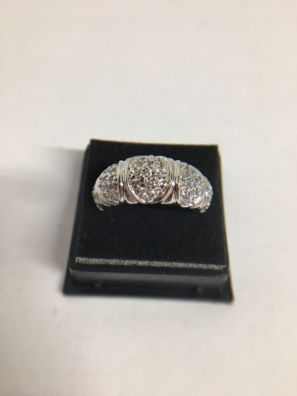 Sterling Silver Ring with CZ Chips Size 7