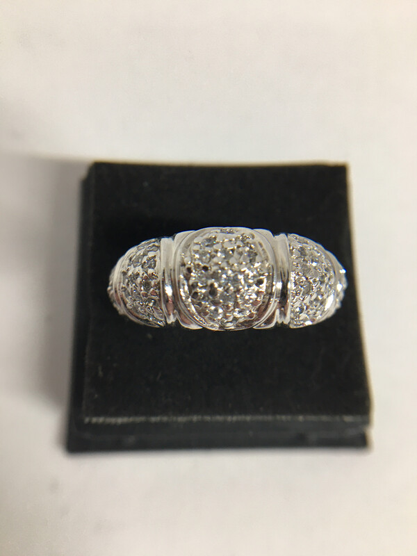 Sterling Silver Ring with CZ Chips Size 7