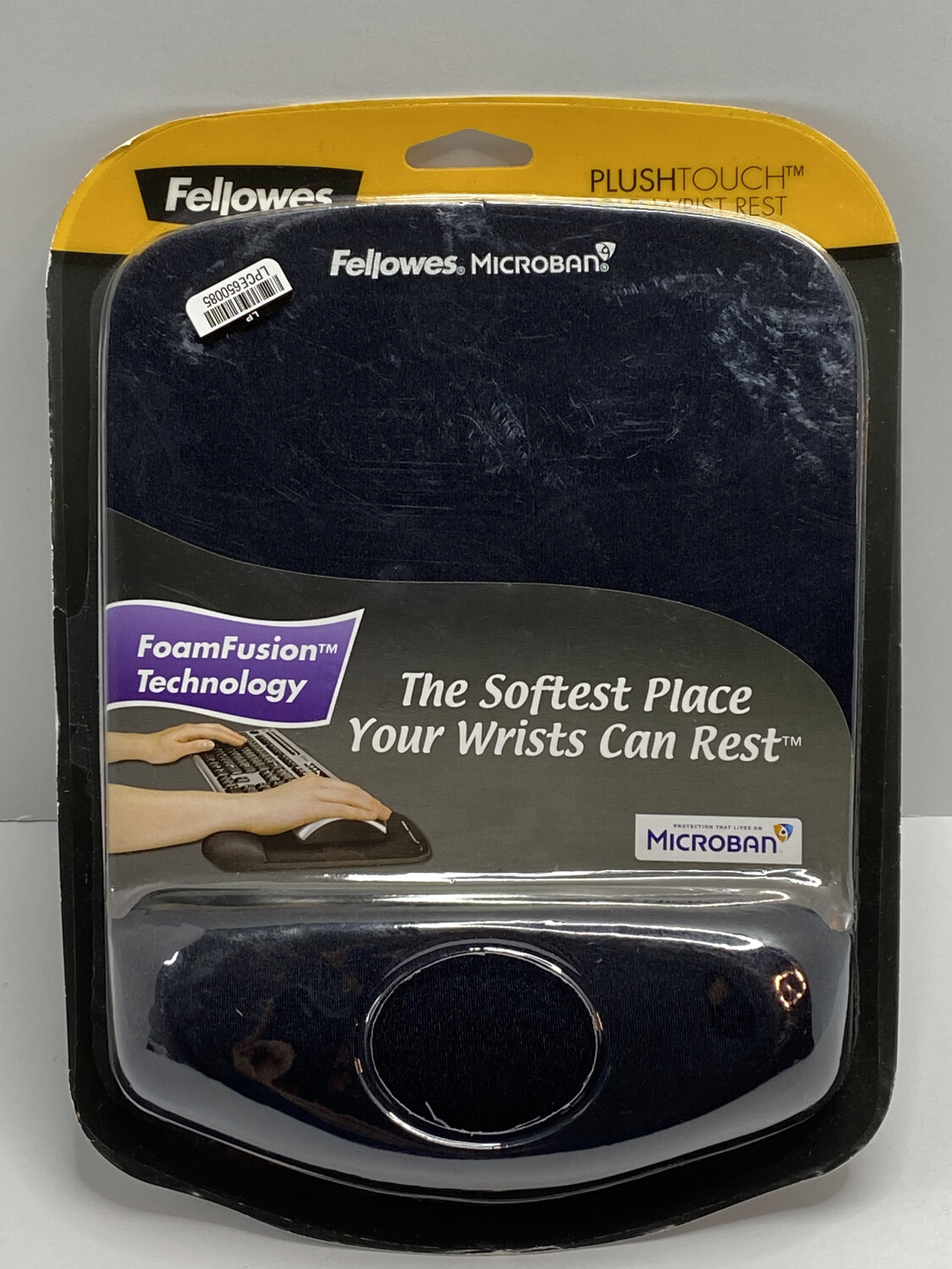 Fellowes PlushTouch Mouse Pad with Wrist Rest, Foam, Black, 7-1/4&quot; x 9-3/8&quot;
