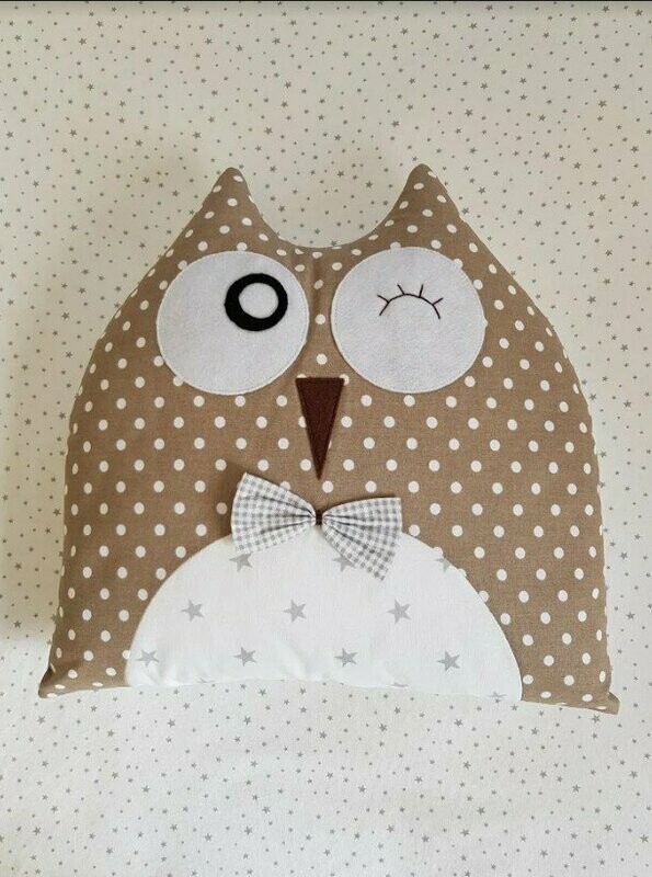 ינשוף קטן חום נקודות ינשוף קטן חום נקודות