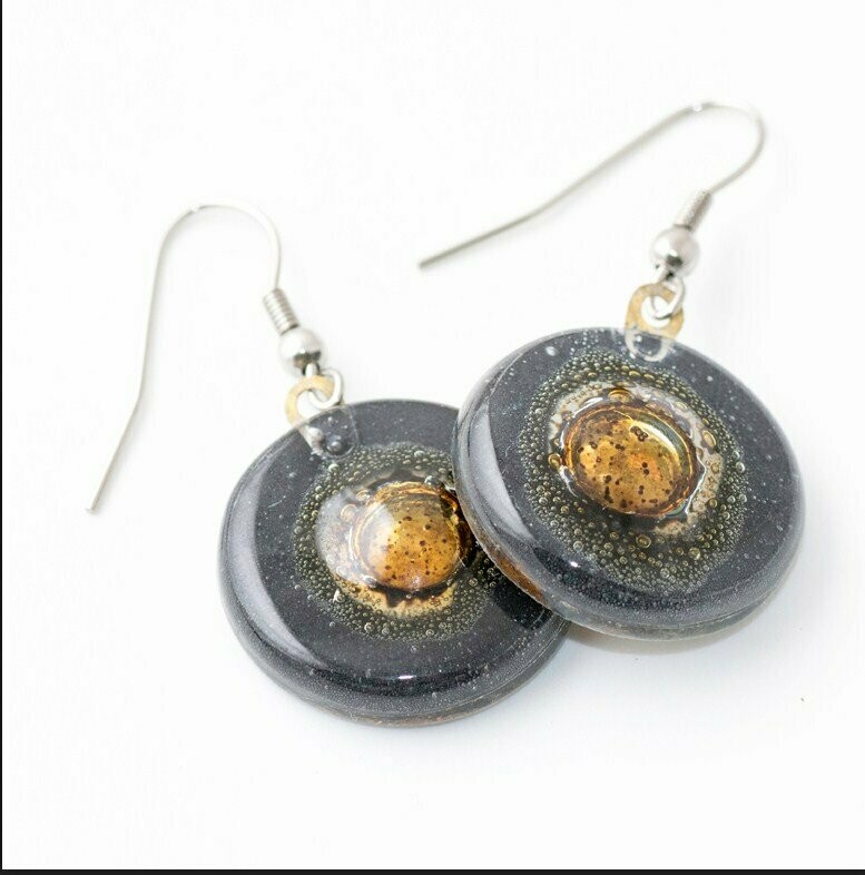 עגיל בייסיק שחור עגיל בייסיק שחור