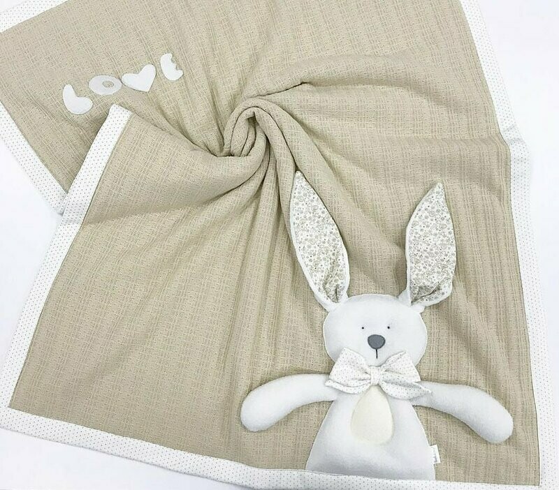 שמיכת ארנב בז' שמיכת ארנב בז'