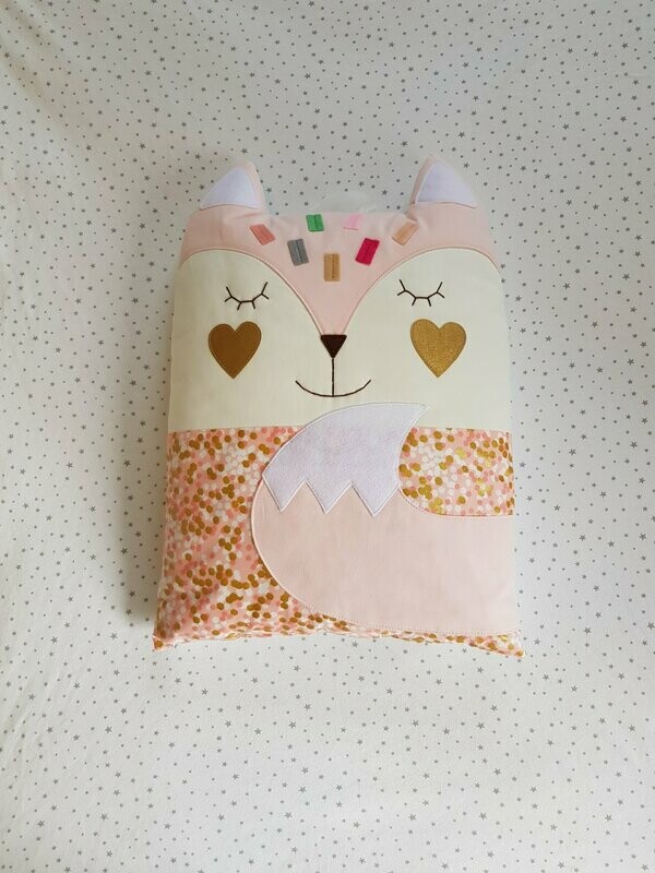 כרית שועל ורוד רוז כרית שועל ורוד רוז