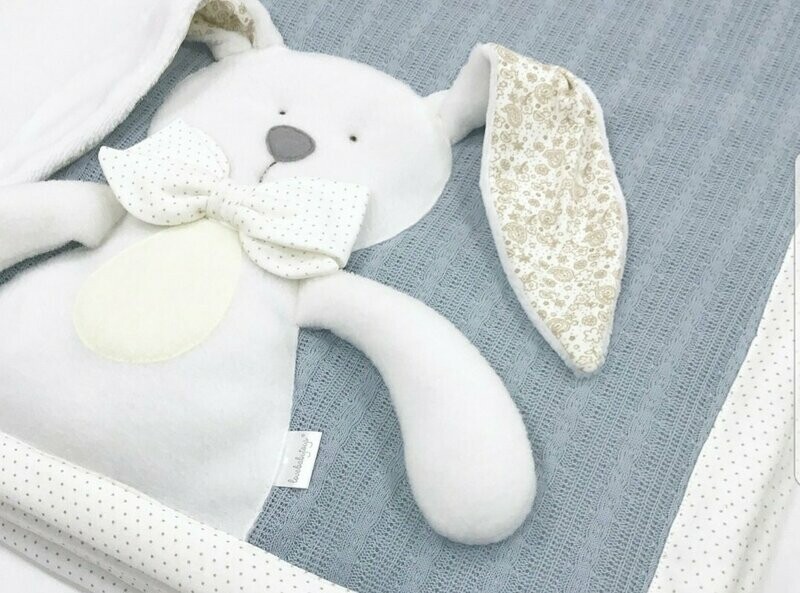 שמיכת ארנב אפור שמיכת ארנב אפור