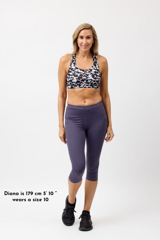 Snug Fit Cropped Legging