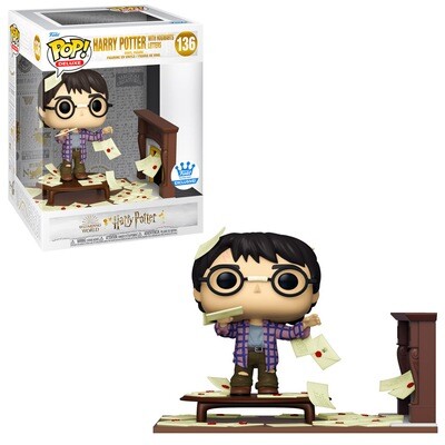 Harry Potter with Hogwarts Letters Harry Potter Funko Pop Deluxe 136 Funko Shop Exclusive