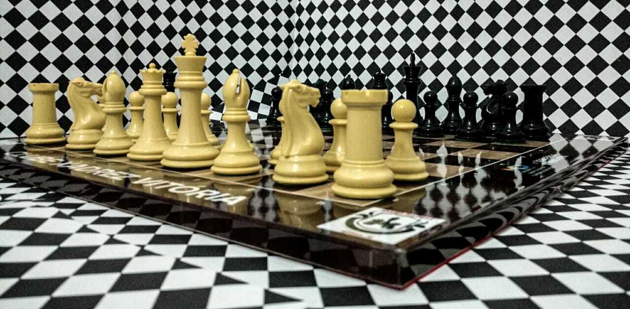 JOGO DE XADREZ SUPER  PESADO