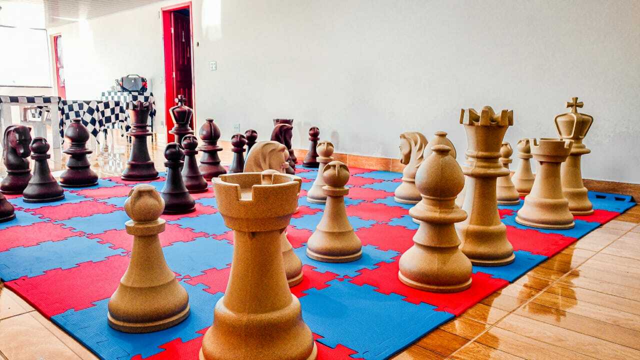 Jogo de Xadrez Gigante para Quadra - Mercadão Dos Esportes, loja