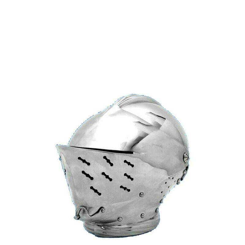 Casque Tudor fermé