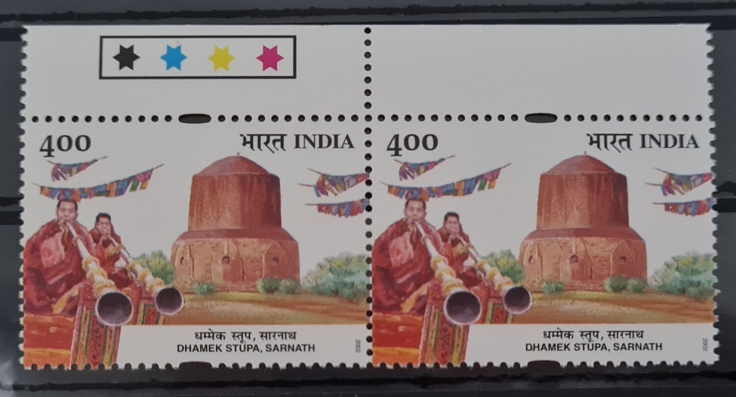 INDIA-BHUDDHA MAHOTSAV  FESTIVAL-DHAMEK STUPA   2002  MNH  pair of stamps with traffic lights