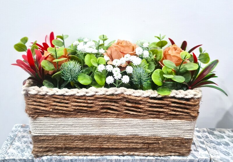 TABLE DECOR- ARTIFICIAL FLOWER/PLANT WITH BASKET