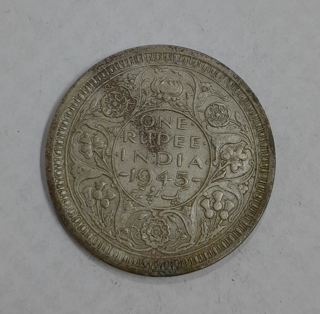 GEORGE VI ONE RUPEE 1945