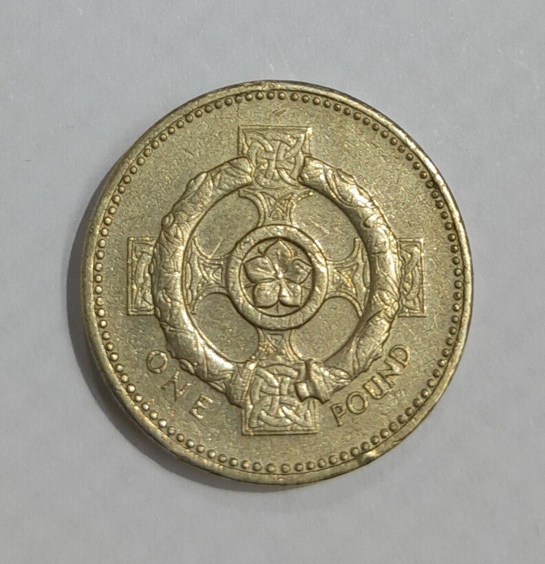 UNITED KINGDOM 1 POUND-CELTIC CROSS 2001