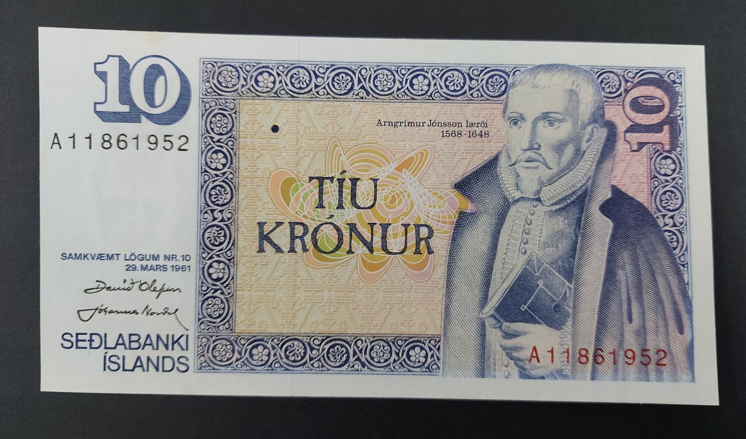 ICELAND 10 KRONUR UNC