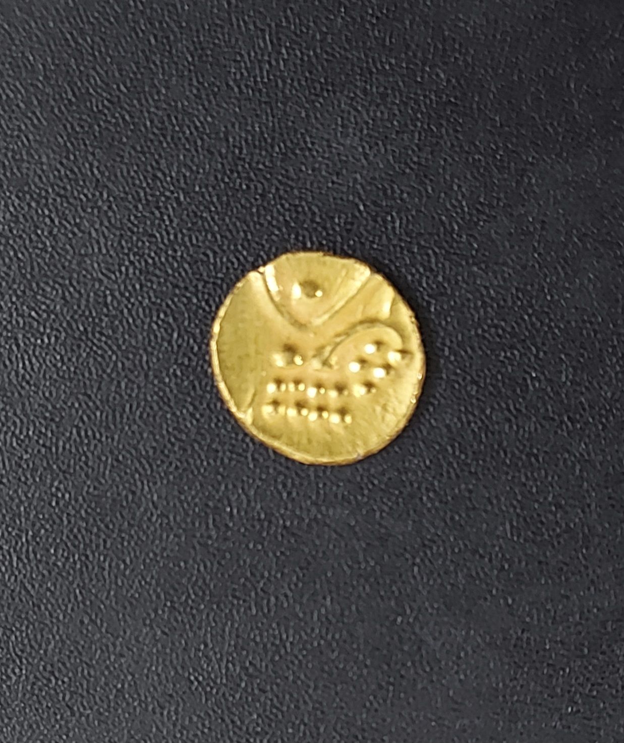 KINGDOM OF TRAVANCORE-VIRARAYA GOLD FANAM-RAMA VARMA V-1881