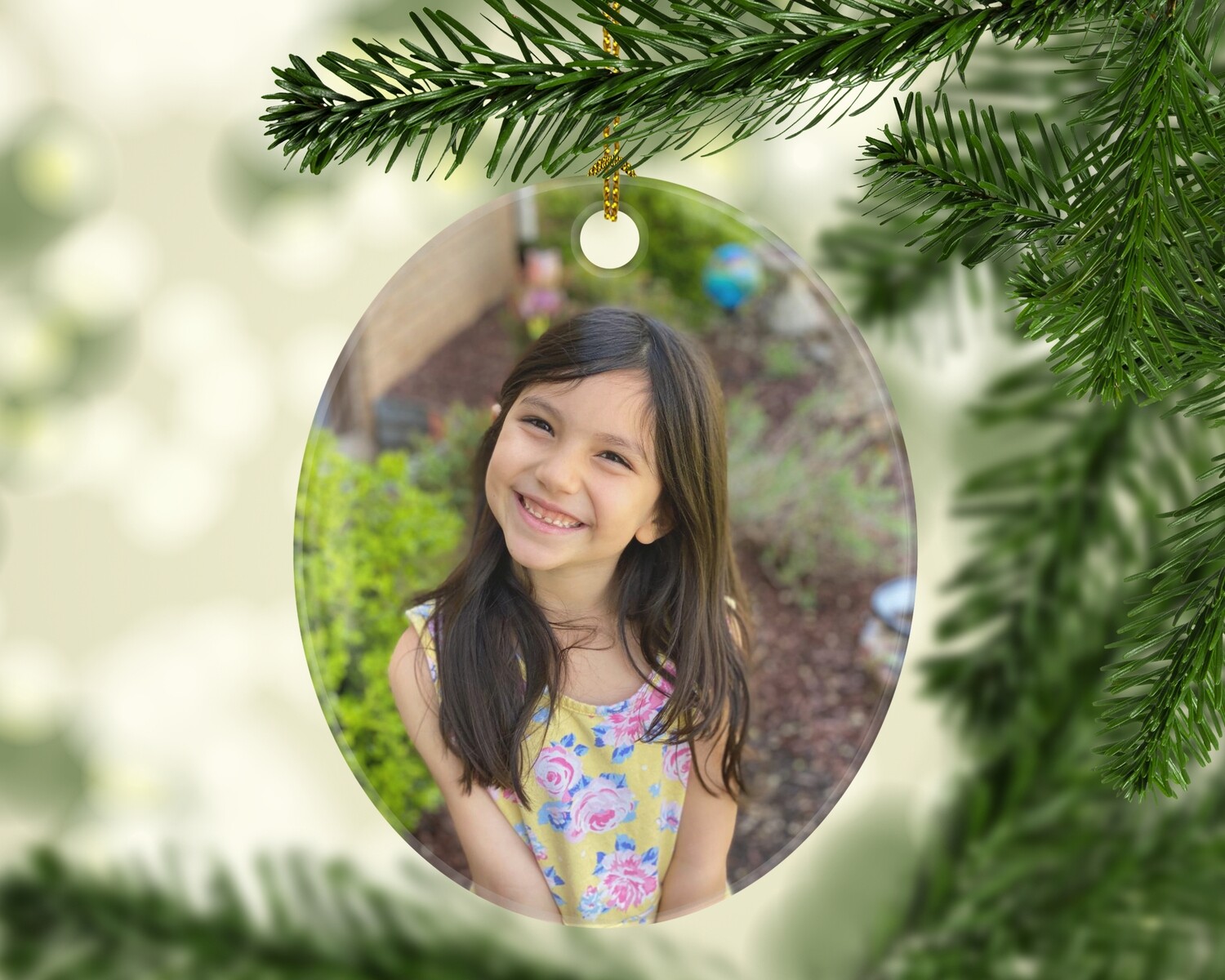 OVAL ACRYLIC PHOTO ORNAMENT