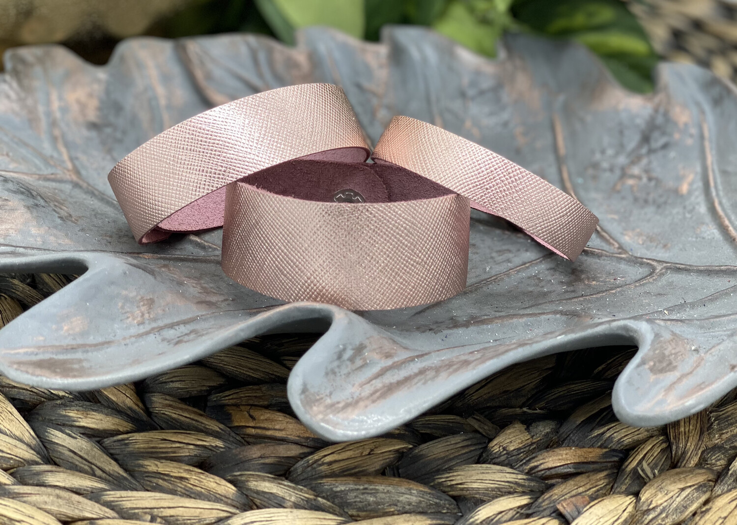 ROSE GOLD SAFFIANO LEATHER BRACELET 