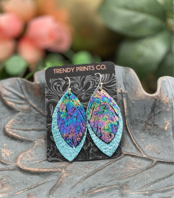 ANTIQUED MARBLE FEATHER LEATHER EARRINGS