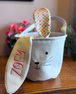 EMBROIDERED PERSONALIZED BASKET