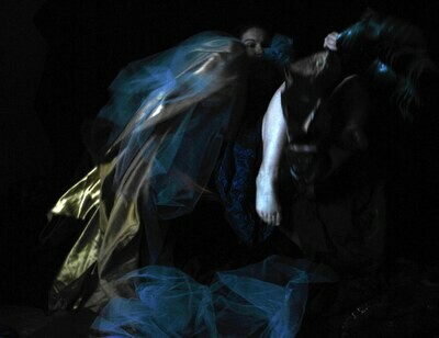 "La Vergine delle Rocce" Selfportrait ©Ilaria Facci