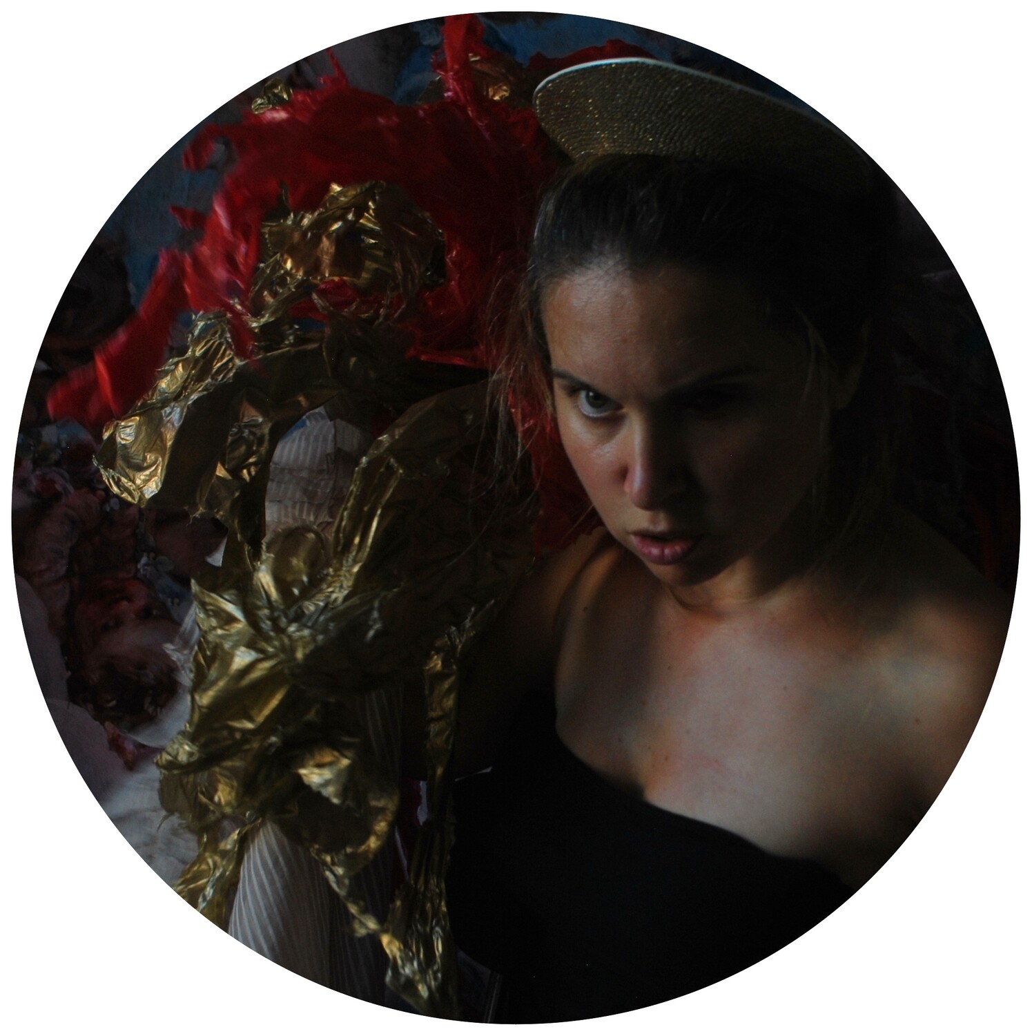 "Allo specchio" # 1 Selfportrait ©Ilaria Facci