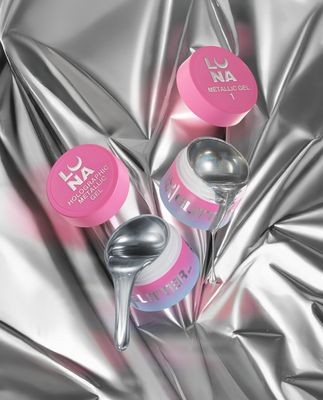 Holographic Metallic Gel