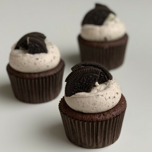 CHOCOLATE OREO CUPCAKE