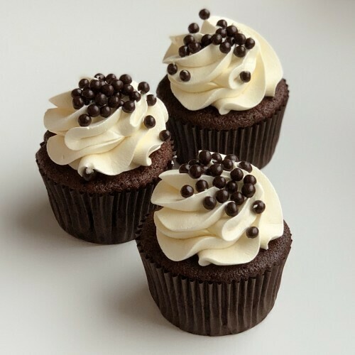 CHOCOLATE VANILLA CUPCAKE