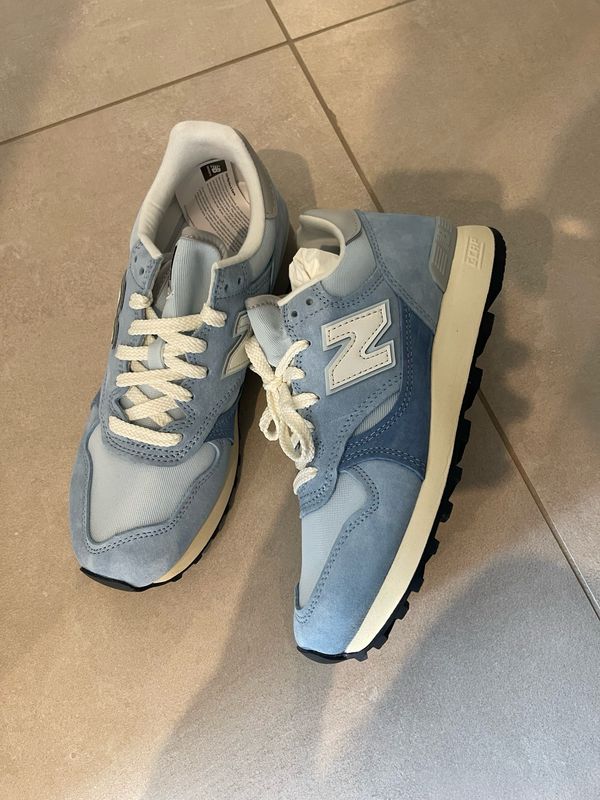 New balance neuves taille 39,5 taille petit ok 38,5