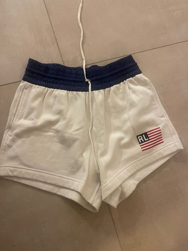 Short Ralph Lauren neuf taille s ok 36/38