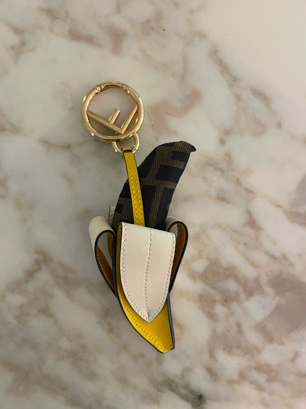 Accessoire de sac fendi banane