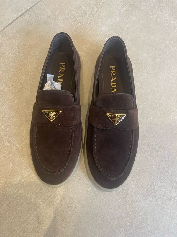 Mocassins Prada taille 37,5 italien ok 38/38,5  parfait état