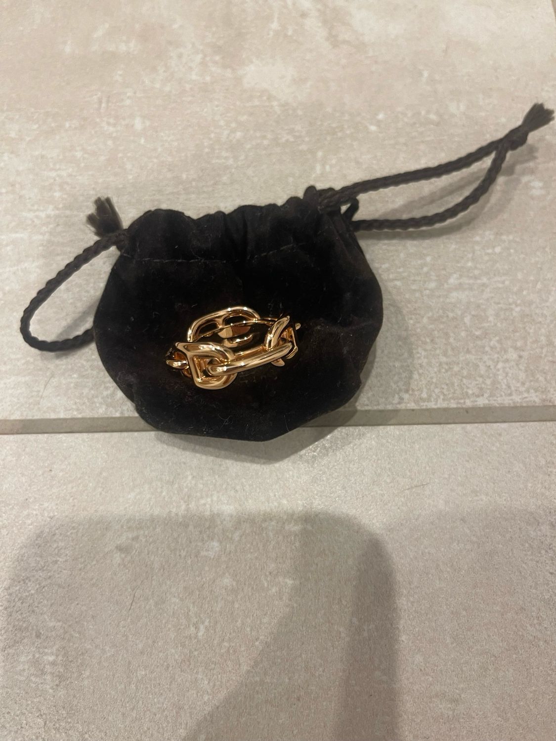 Anneau de carré Hermès couleur or rose comme neuf