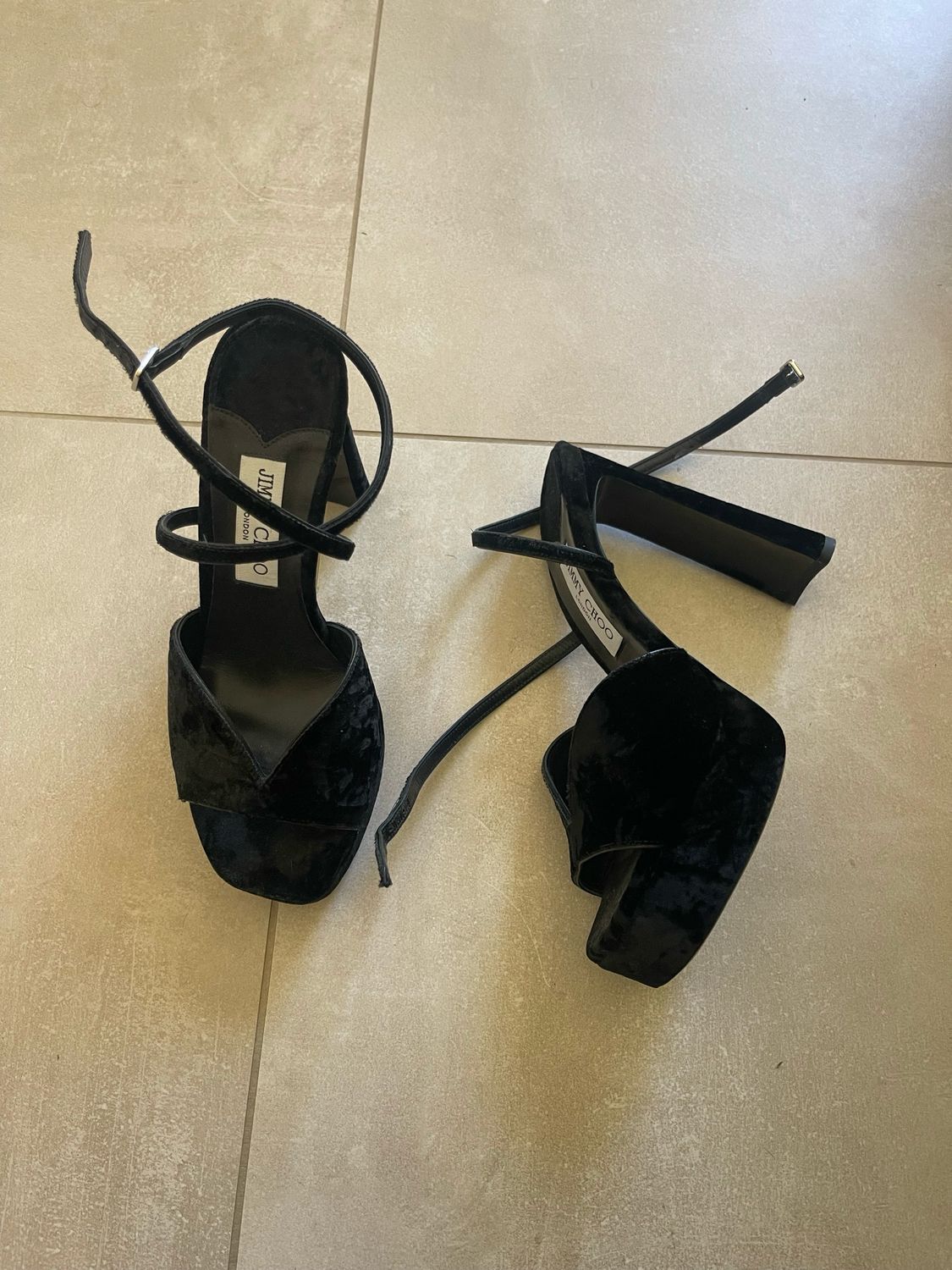 Sandales Jimmy choo comme neuves taille 38,5 ok 37/38,5 portées une fois en intérieur